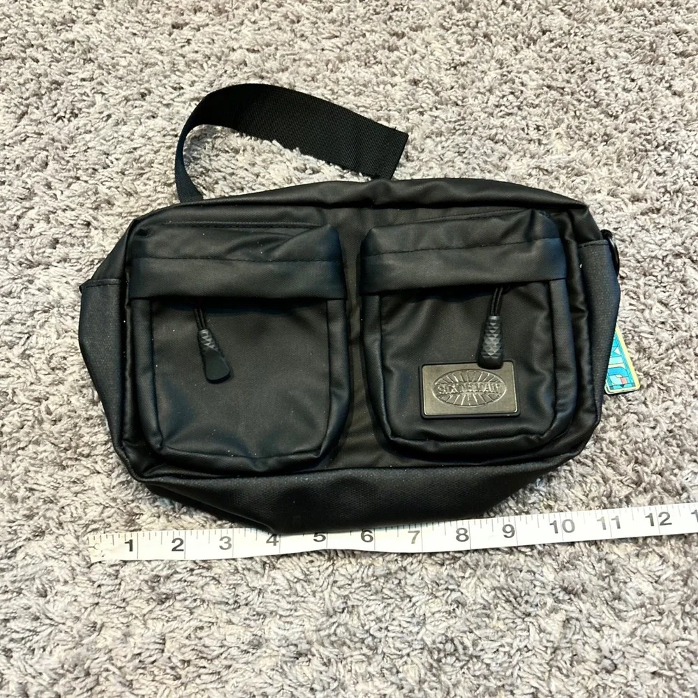 SIXTHMAN Black Crossbody‎ Bag Messenger Bag Adjustable Strap Multiple Pockets